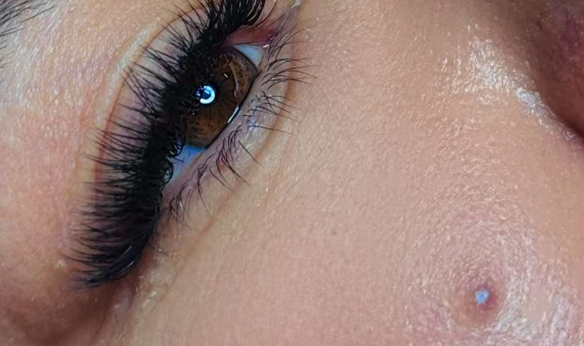 Империя (Студия красоты, Сочи), которая теряет клиентов в собственной темноте